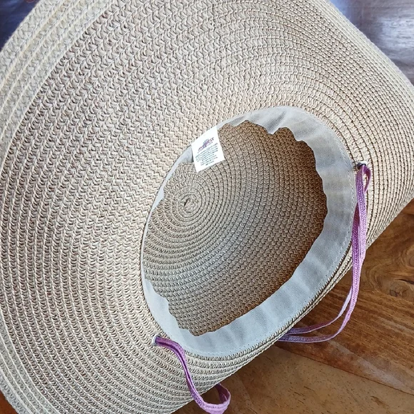 Elegant Tan Midwest Straw Sun Hat - Picture 7 of 10